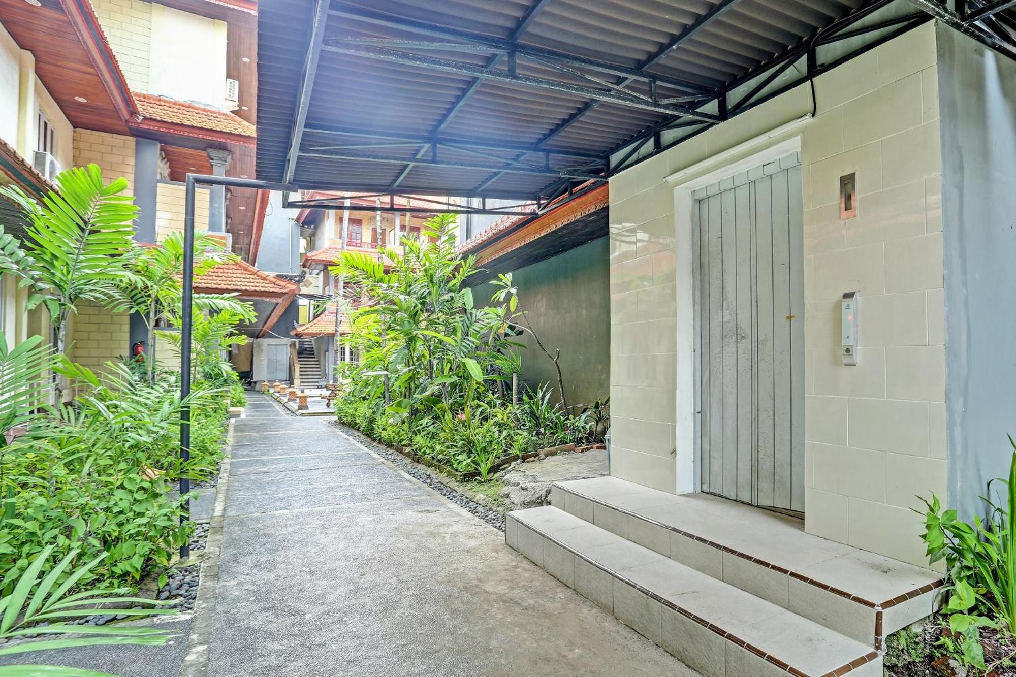 Collection O 91081 New Arena Hotel Kuta  Luaran gambar